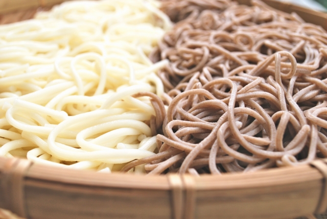 うどんと蕎麦の合い盛り